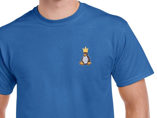 Tux with crown T-Shirt (blue)