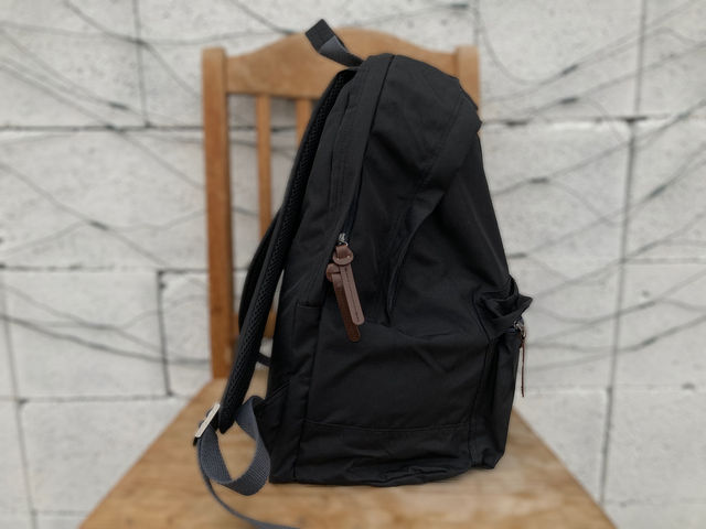 Wine laptop backpack